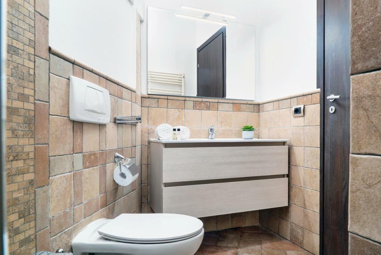 Four Bedroom Villa Near Metro 밀라노 외부 사진